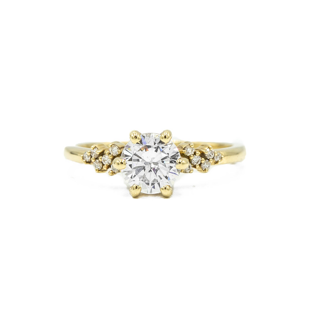 14ky Scattered Diamond 6-prong Engagement Ring