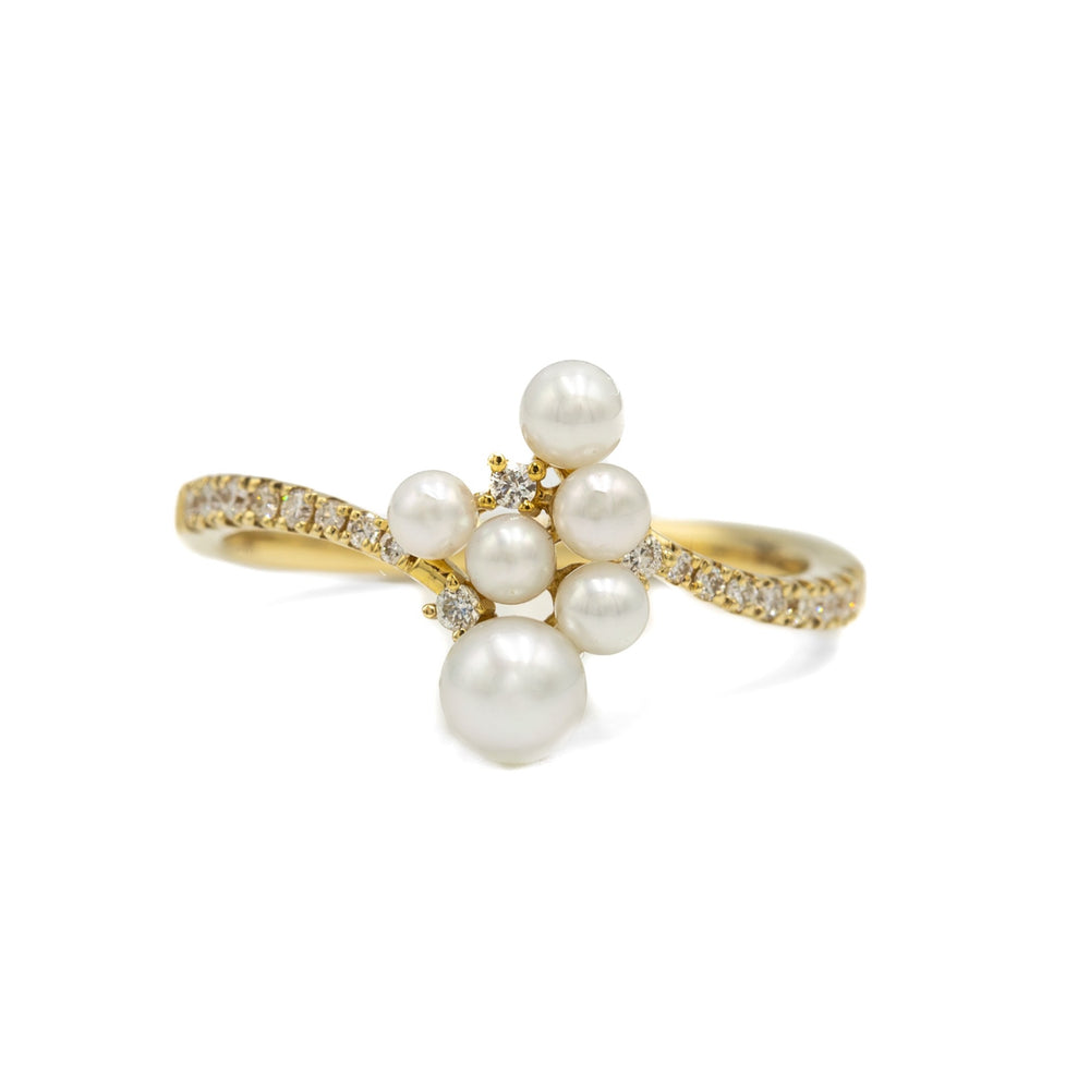 14y Pearl & Diamond Cluster Ring