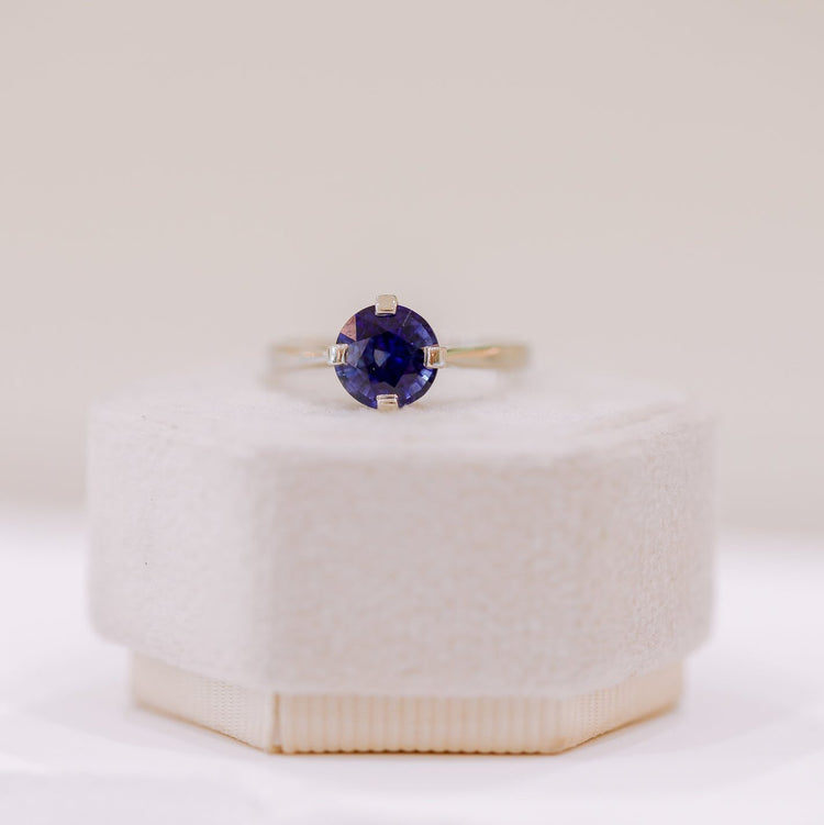 Platinum 1.54 Round Blue Sapphire Solitaire Vintage Ring