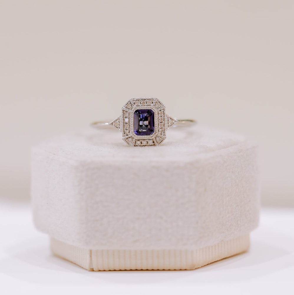 14kwg .47ct Sapphire Vintage Inspired Bezel Halo