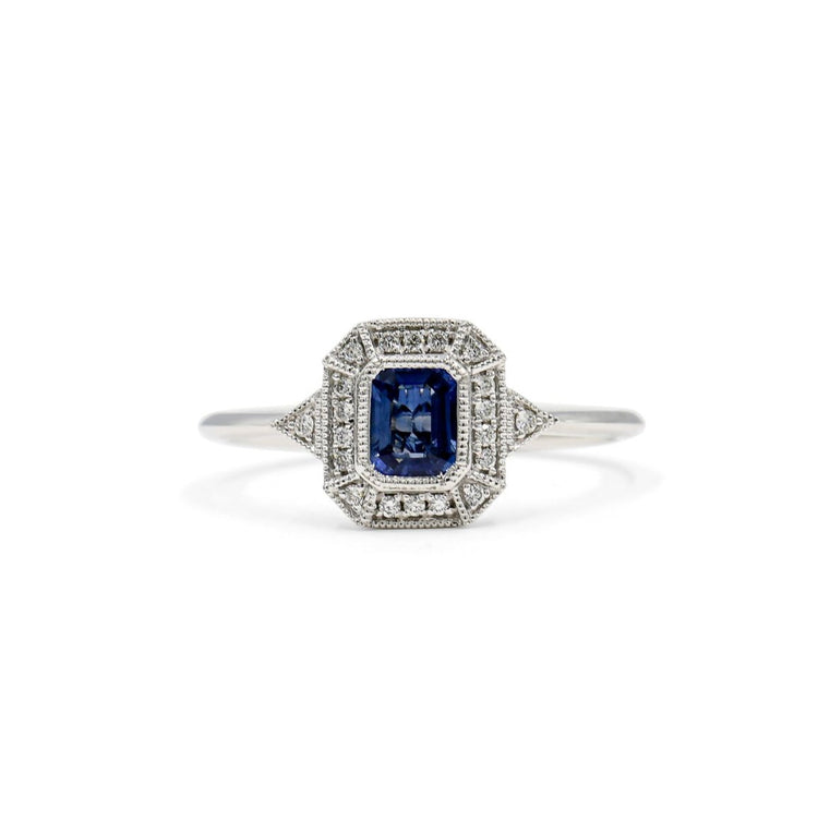 14kwg .47ct Sapphire Vintage Inspired Bezel Halo